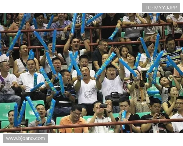 武汉羽毛球队盯防体系解析与战术运用探讨