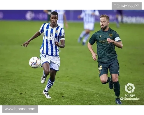 重庆街舞队在极限运动联赛中以70分稳居积分榜首位