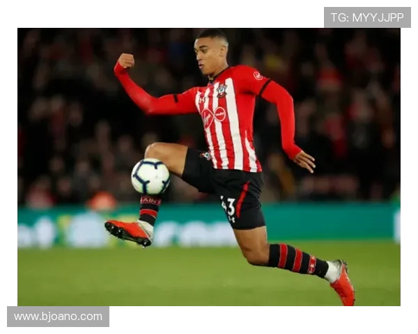 利物浦与利兹联精彩对决录播回顾分析与亮点总结