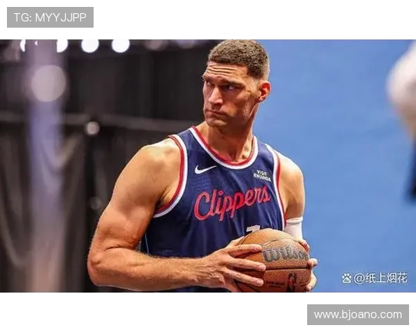布鲁克洛佩斯:从篮筐之下的巨人到NBA的战术核心 布鲁克洛佩斯:从篮筐之下的巨人到NBA的战术核心